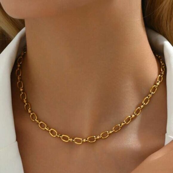 18K Gold Filled Oval Link Chain Choker Necklace (15.7" + 1.7") - Picture 1 of 4